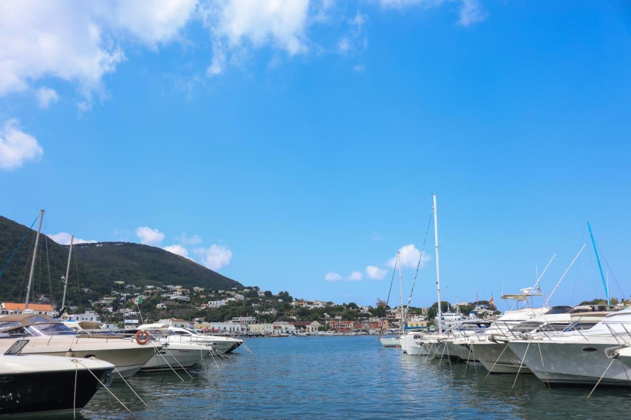 Appartamento Panoramico La Rosa Dei Venti-Libeccio Isquia Exterior foto